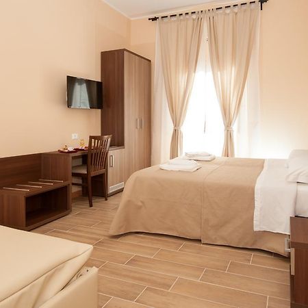 Trinity Guest House Roma Ngoại thất bức ảnh