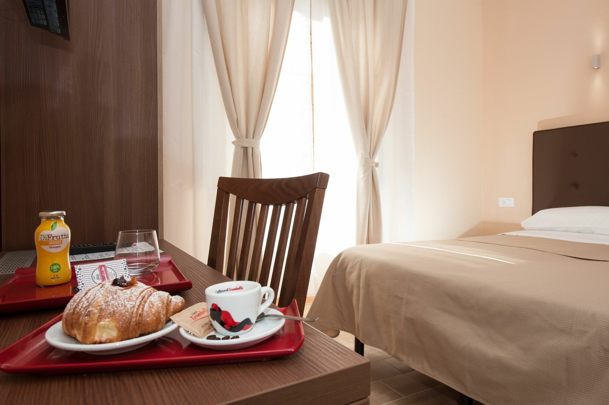 Trinity Guest House Roma Ngoại thất bức ảnh