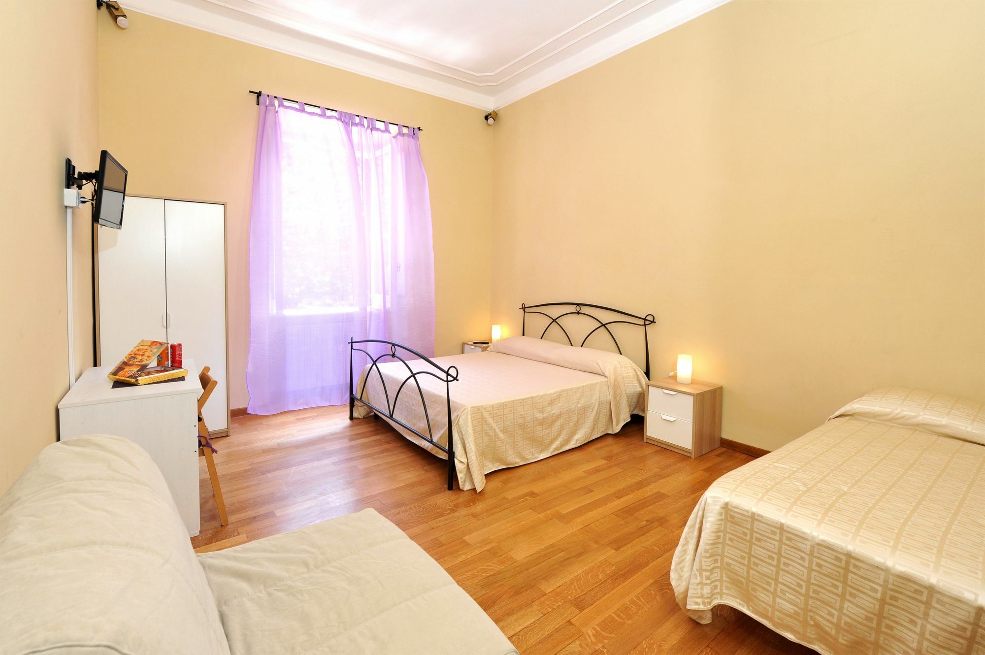 Trinity Guest House Roma Ngoại thất bức ảnh
